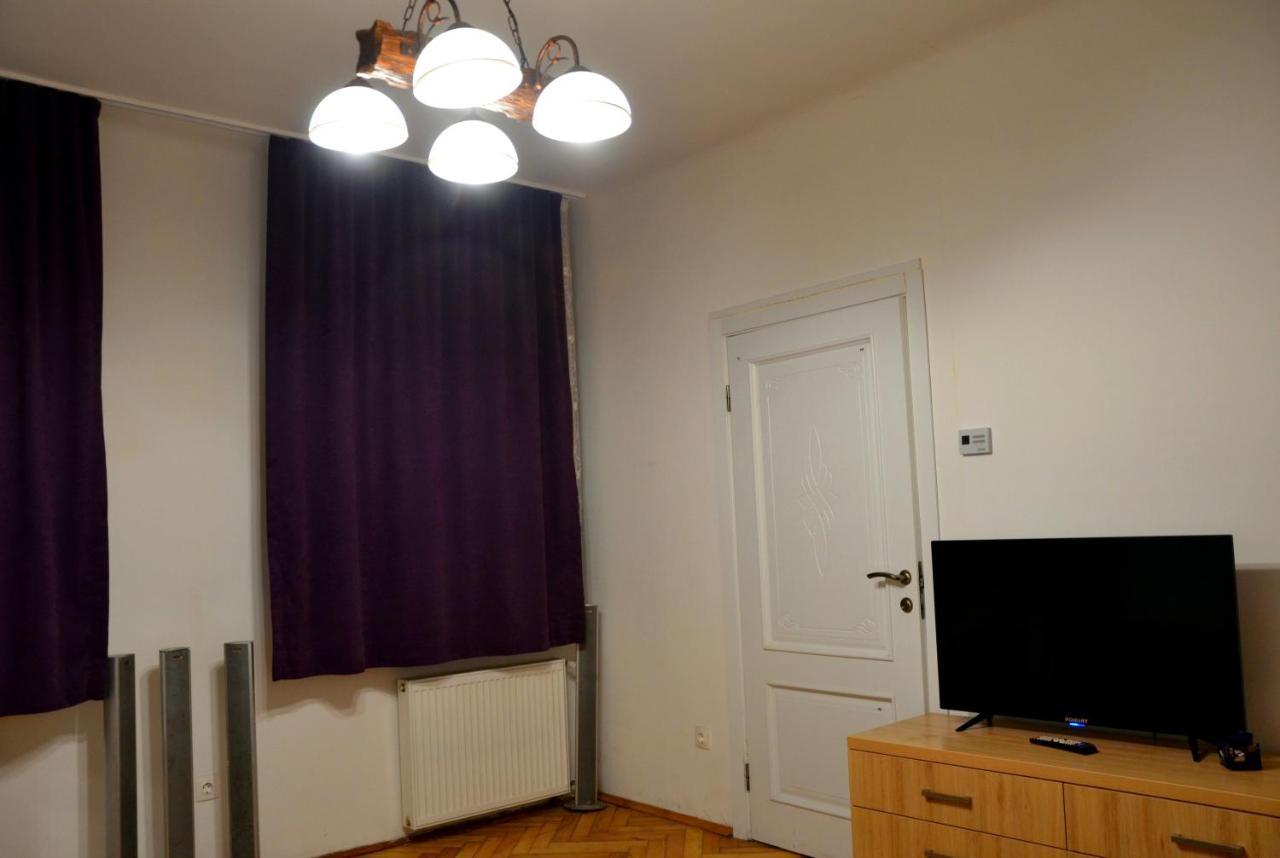 Brand New Apartment In City Center Львів Екстер'єр фото